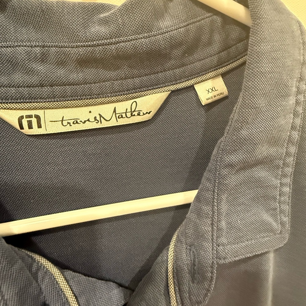 Travis Mathew polo. XXL. Good condition. Blue.